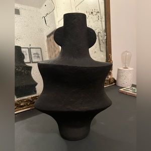 H&M black vase